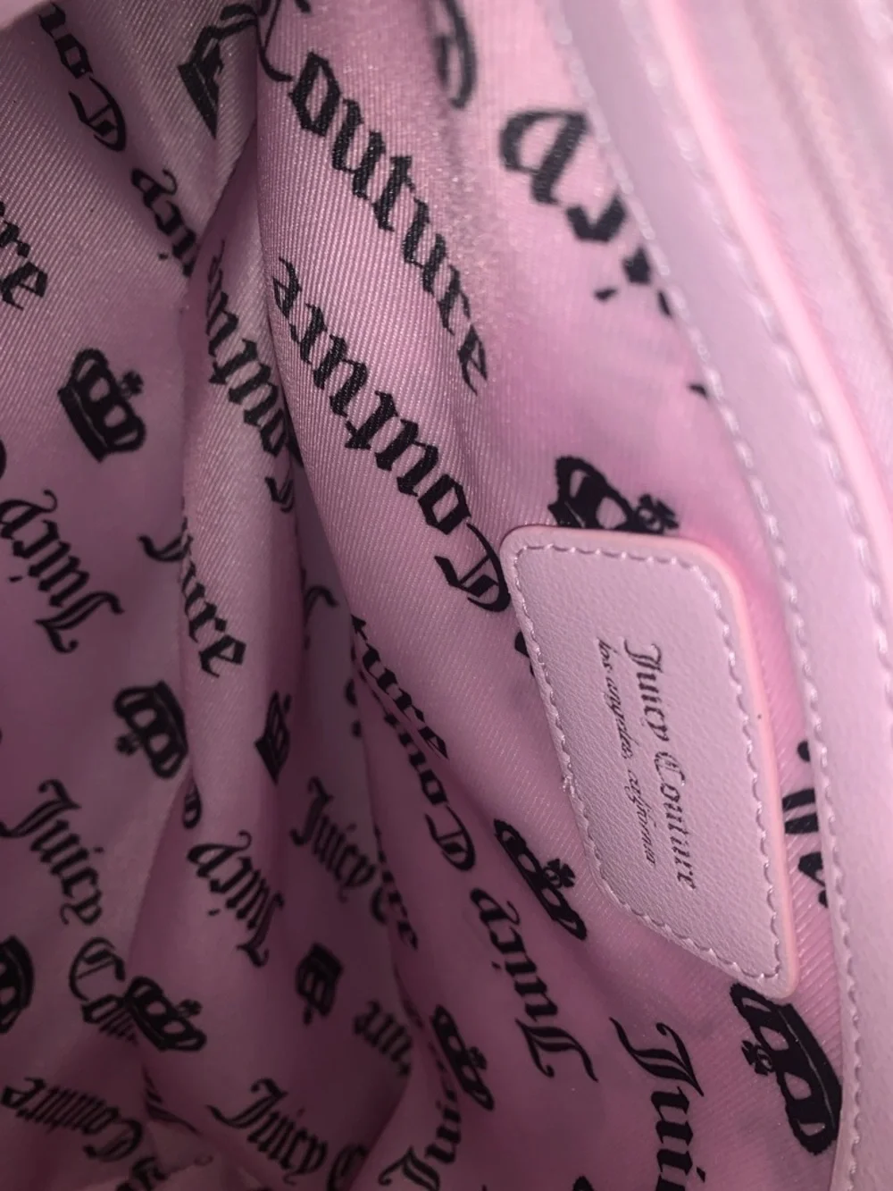 🆕- Juicy Couture Quilted Juicy Tale Tote with Bow and Charm - Picture 6 of 10